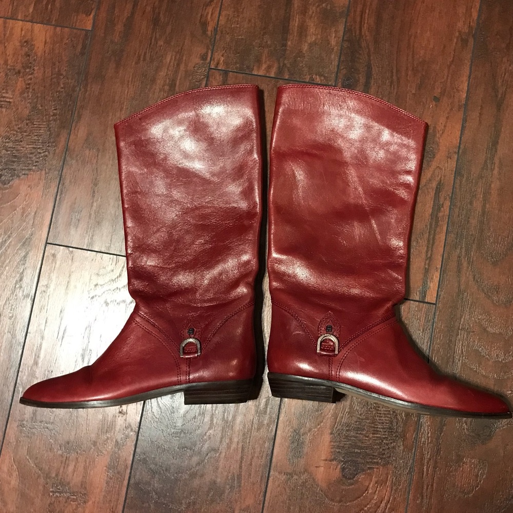Etienne Aigner Boots